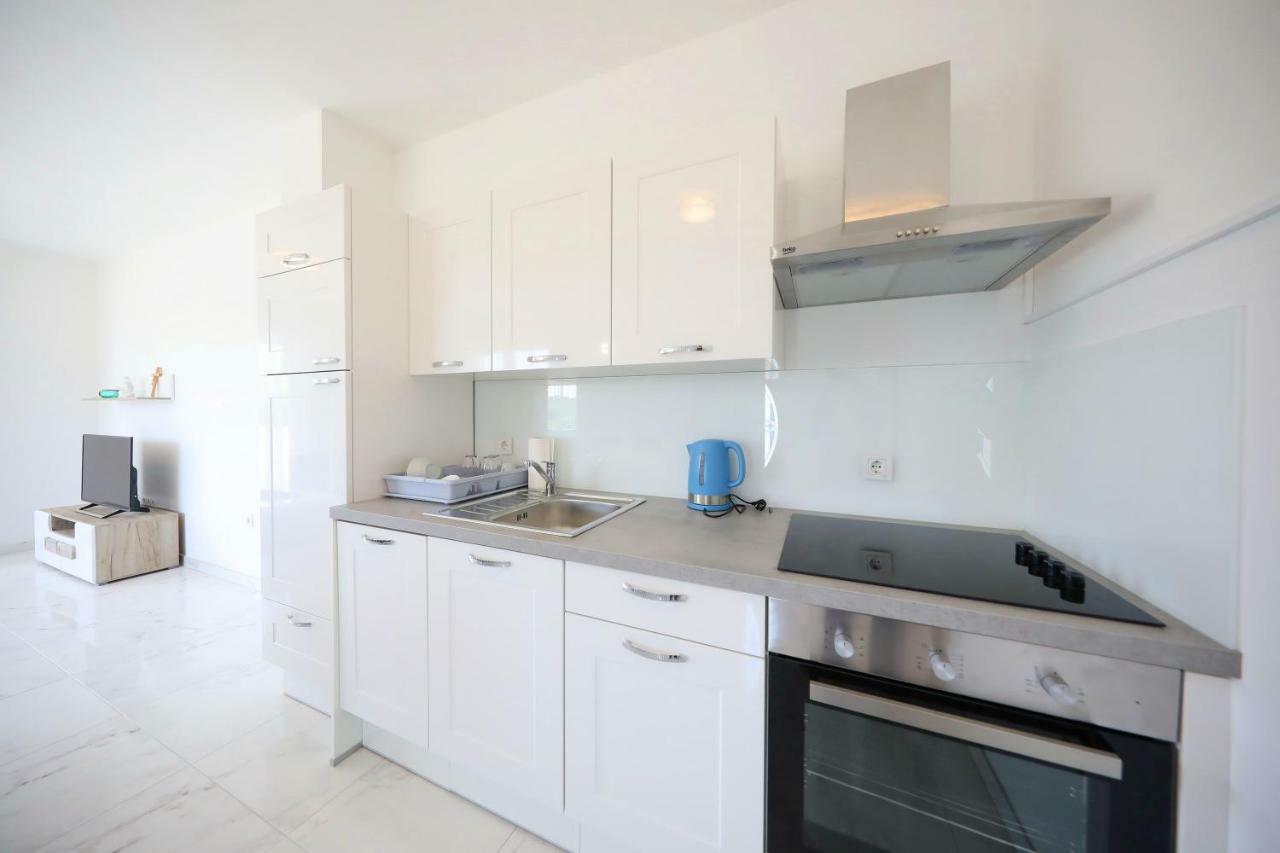 Sukošan Apartmani Vlado Mitar מראה חיצוני תמונה