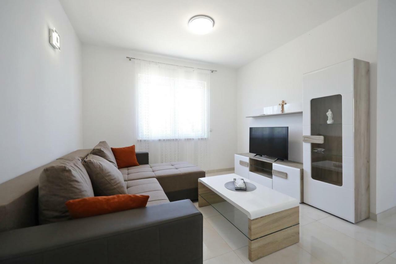 Sukošan Apartmani Vlado Mitar מראה חיצוני תמונה